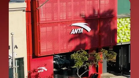 王曼昱因伤退出十五运乒乓球女团及混双资格赛